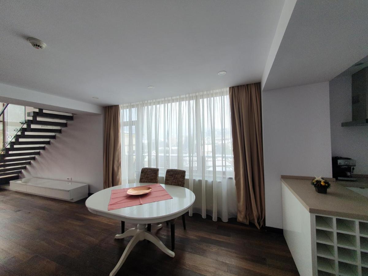 Apart Hotel Vlad Tepes ブラショフ エクステリア 写真