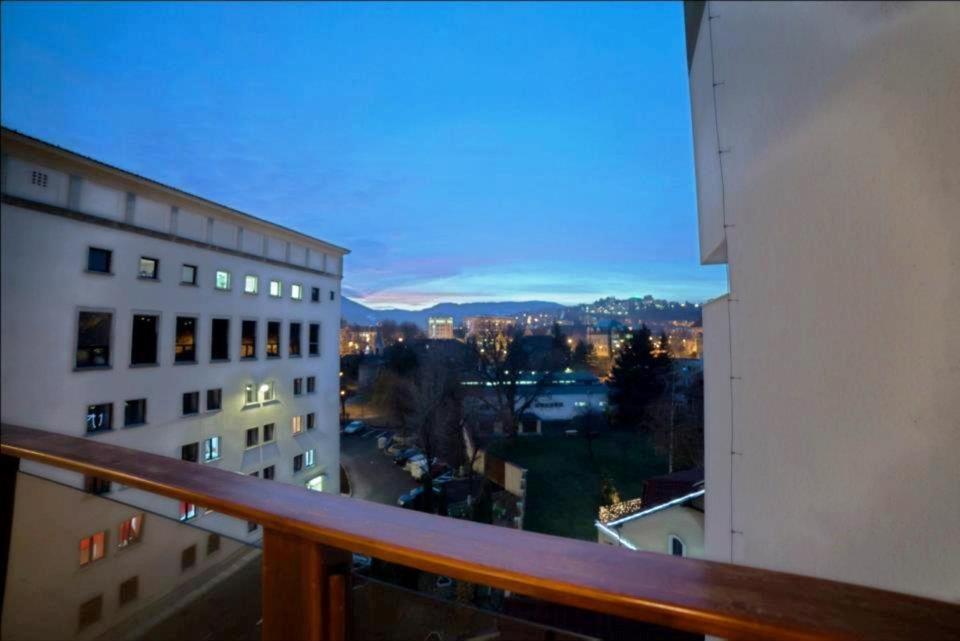 Apart Hotel Vlad Tepes ブラショフ エクステリア 写真