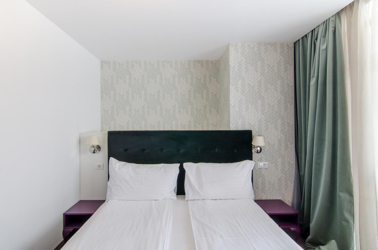 Apart Hotel Vlad Tepes ブラショフ エクステリア 写真
