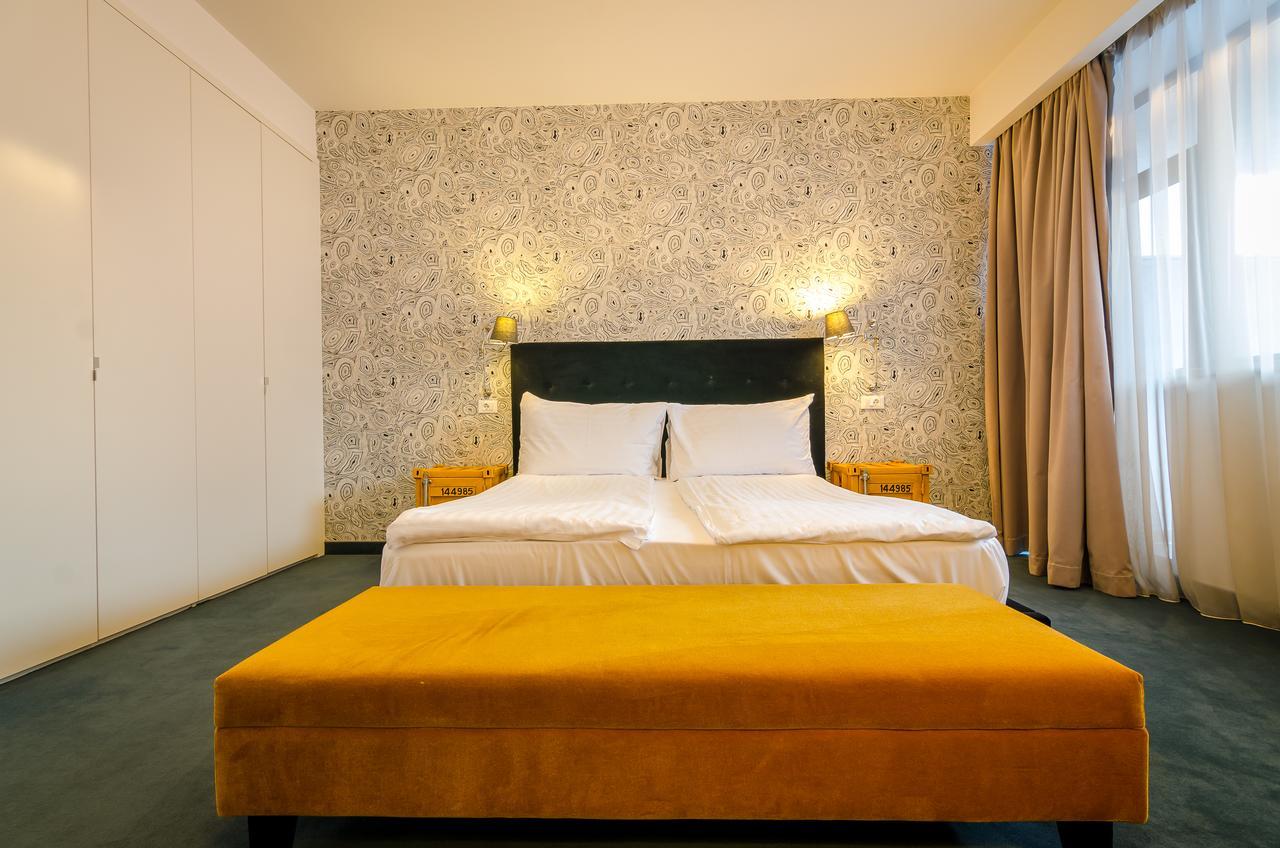 Apart Hotel Vlad Tepes ブラショフ エクステリア 写真