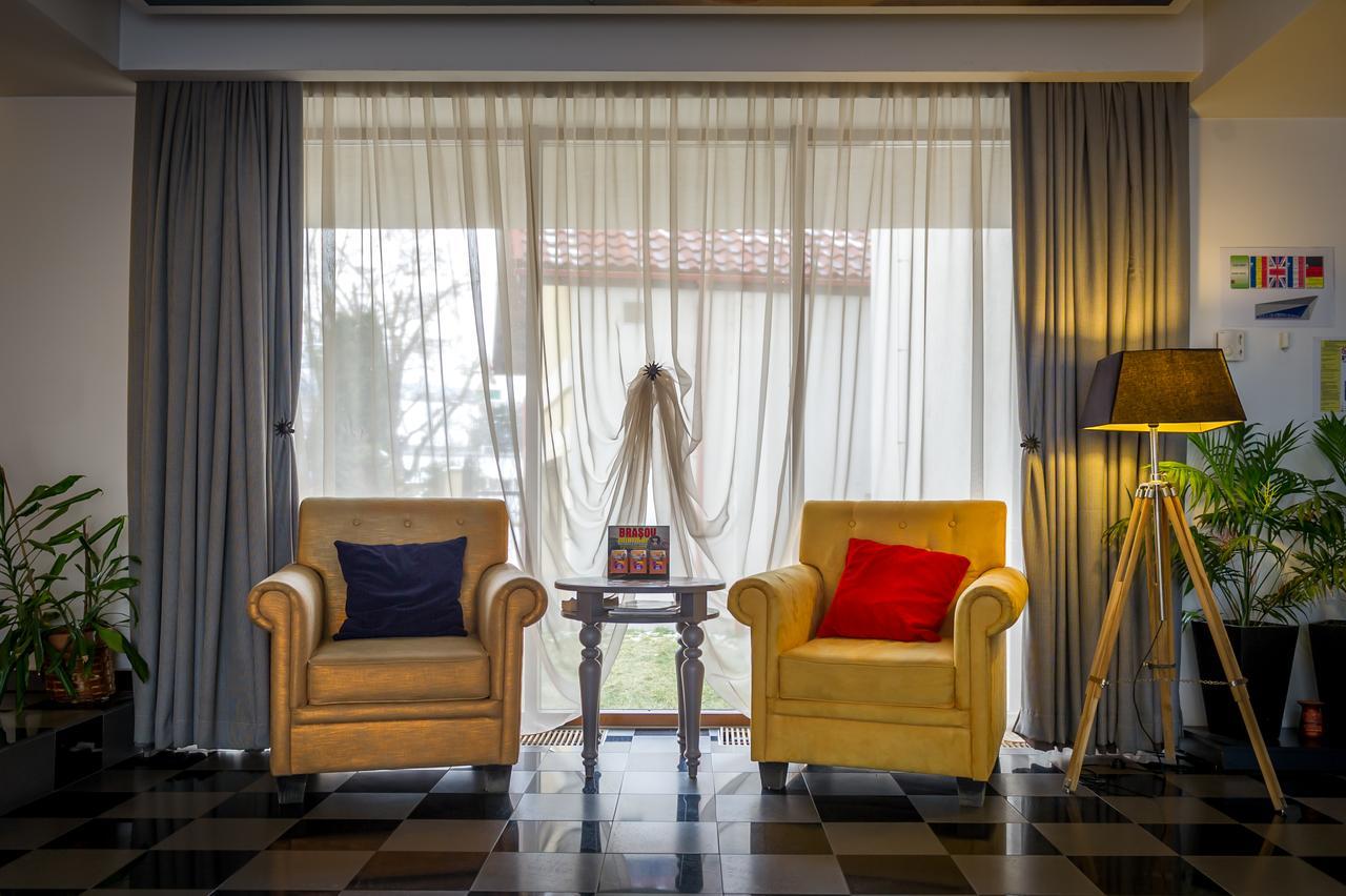 Apart Hotel Vlad Tepes ブラショフ エクステリア 写真