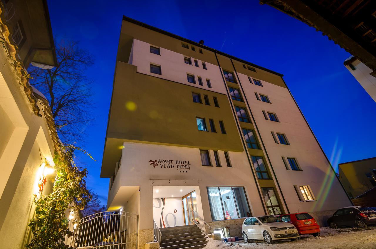 Apart Hotel Vlad Tepes ブラショフ エクステリア 写真