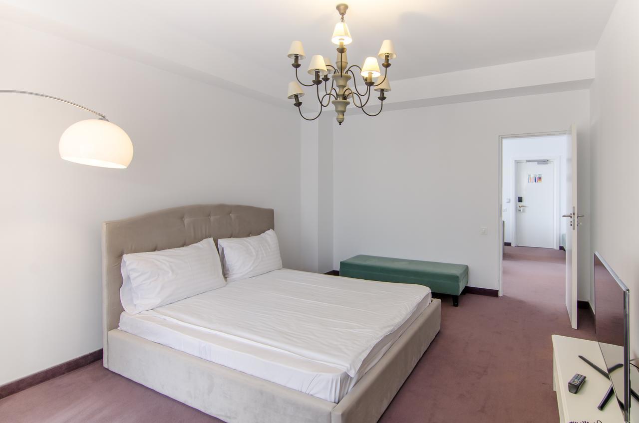 Apart Hotel Vlad Tepes ブラショフ エクステリア 写真