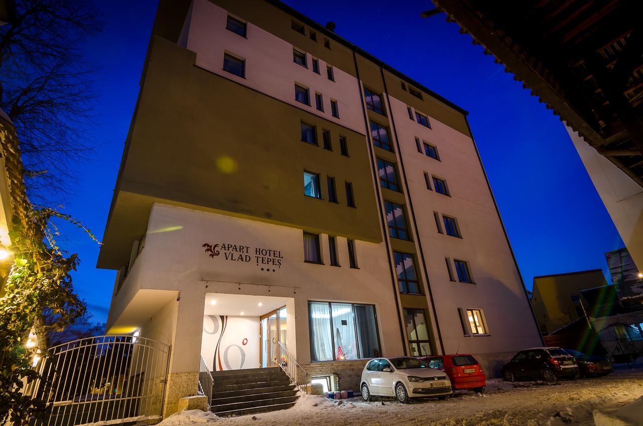 Apart Hotel Vlad Tepes ブラショフ エクステリア 写真