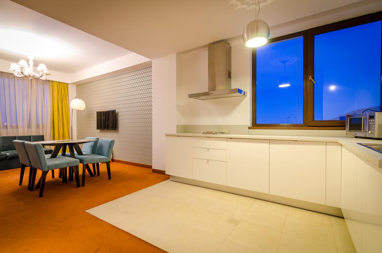 Apart Hotel Vlad Tepes ブラショフ エクステリア 写真