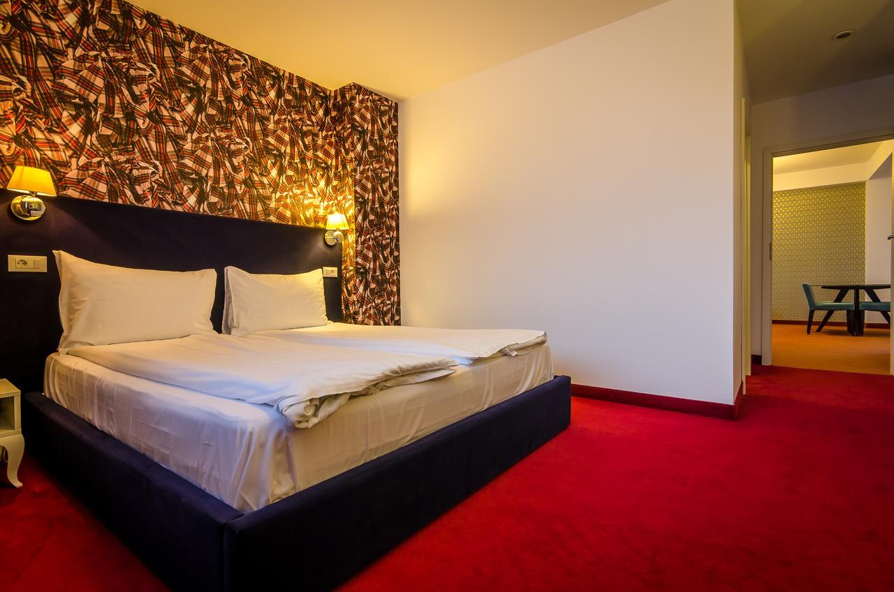 Apart Hotel Vlad Tepes ブラショフ エクステリア 写真