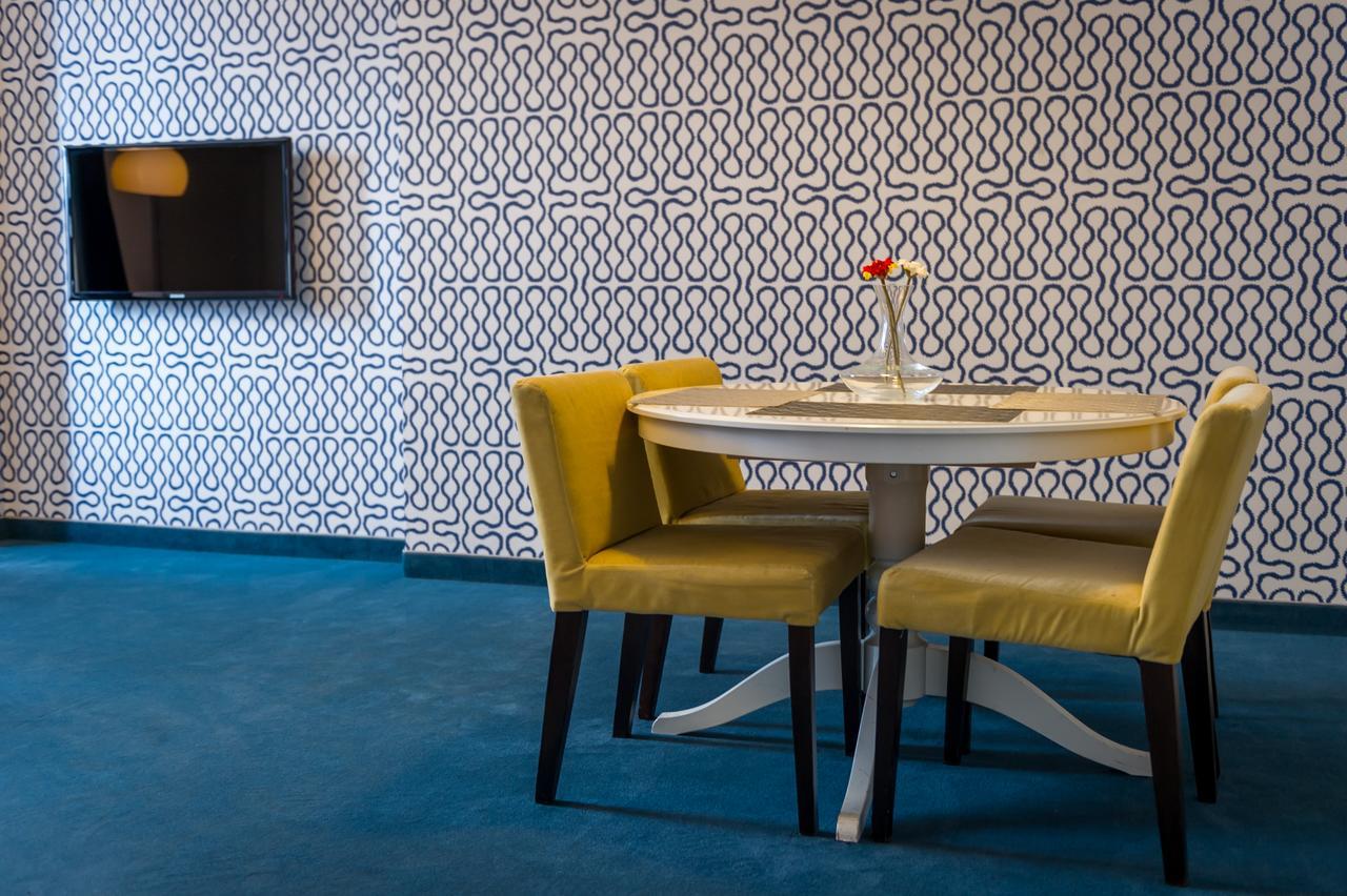 Apart Hotel Vlad Tepes ブラショフ エクステリア 写真